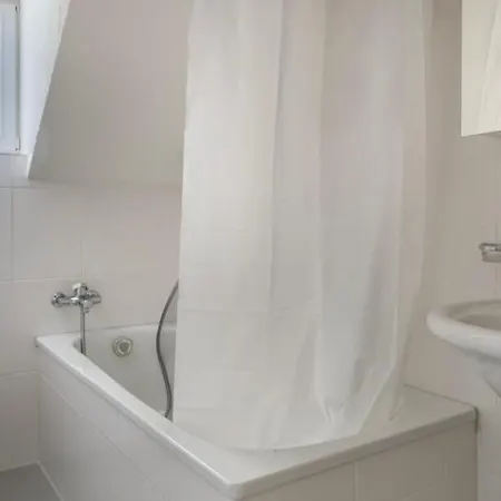 Synergy Badenstrasse Apartment Zurich